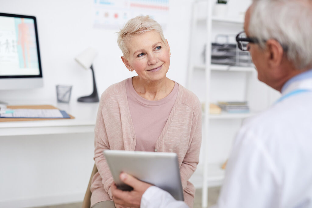 woman-talking-to-doctor